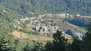 View of Tintern Abbey at the 6km point in the Wye Valley Challenge Chepstow to Hereford Ultramarathon